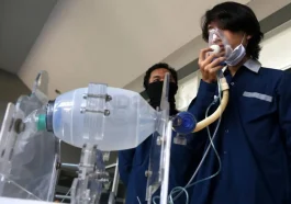 300 Relawan, 5.000 Alat Bantu Khusus— Indonesia Juga Bisa!