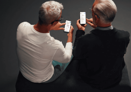 Anda Tak Akan Percaya Alat Bantu Dengar Ini Bisa Terhubung ke HP!