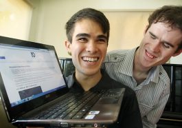 Teknologi Kecil Tapi Hebat Ini Ubah Total Hidup Penyandang Tuna Netra