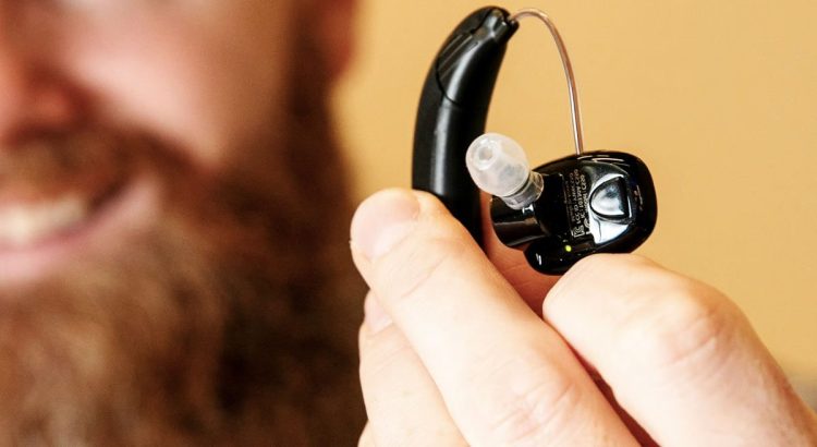 Kenapa Alat Bantu Pendengaran Generasi Lama Ditinggalkan?