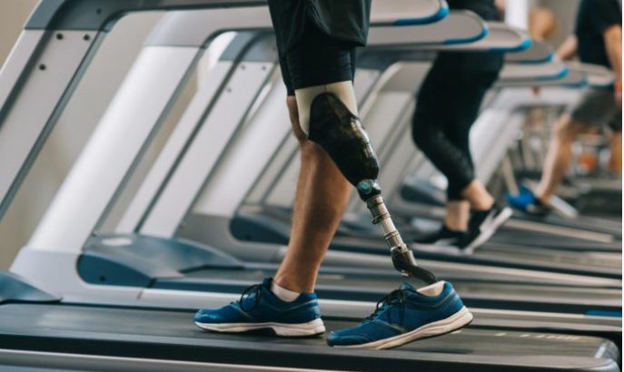 Startup Ini Bikin Kaki Palsu Bertenaga AI, dan Hasilnya Mencengangkan!