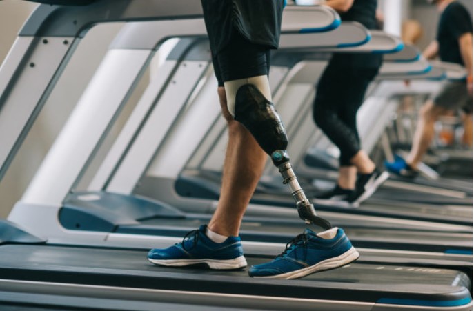 Startup Ini Bikin Kaki Palsu Bertenaga AI, dan Hasilnya Mencengangkan!