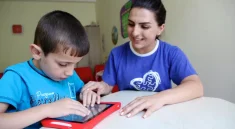 Pusat Teknologi Bantu Baru yang Mengubah Dukungan Disabilitas